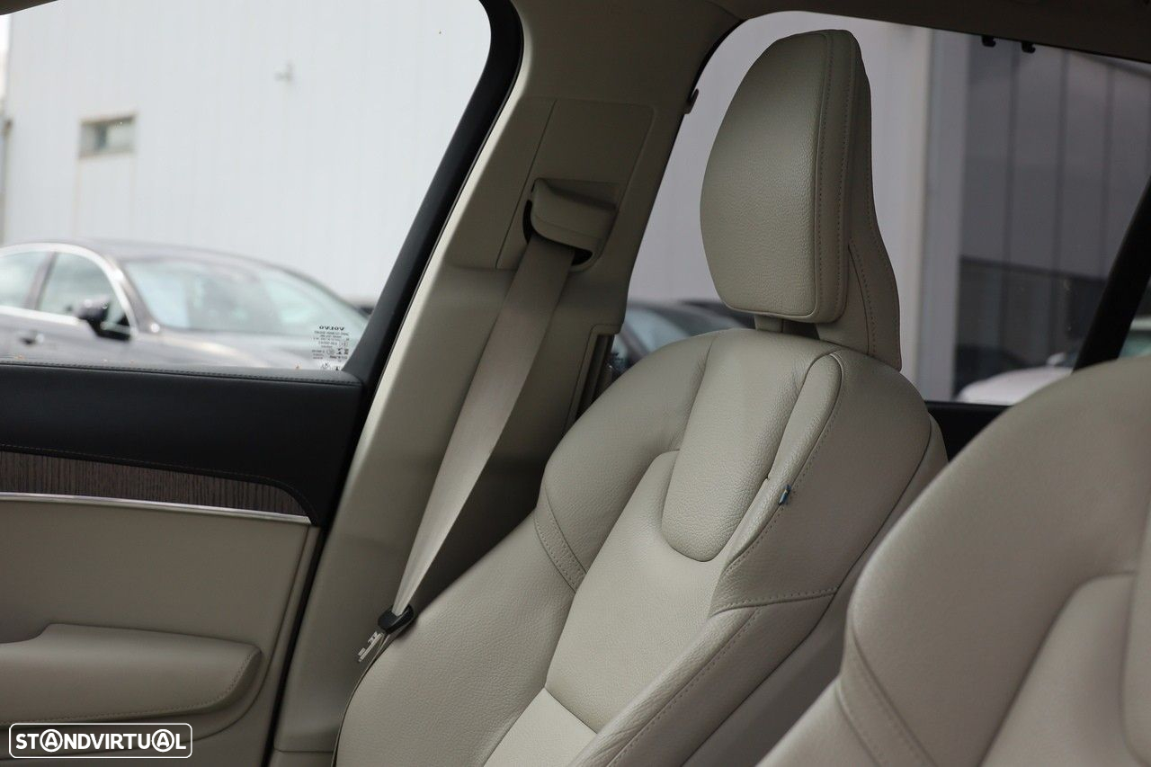 Volvo XC 90 2.0 T8 PHEV Ultimate Dark AWD - 11