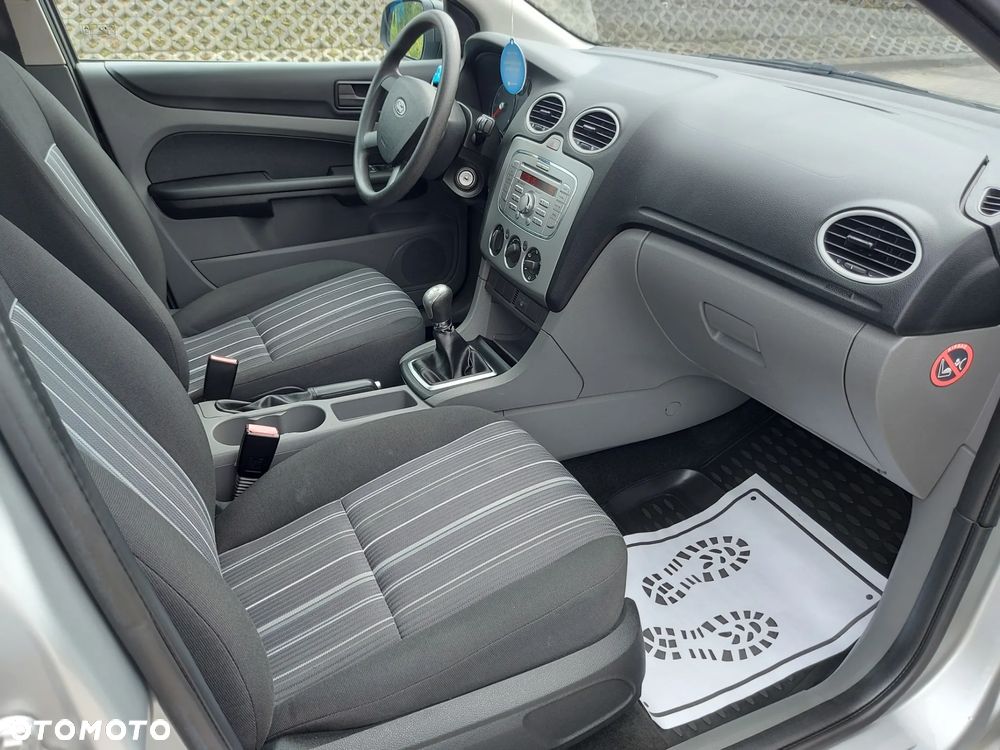 Ford Focus - 21