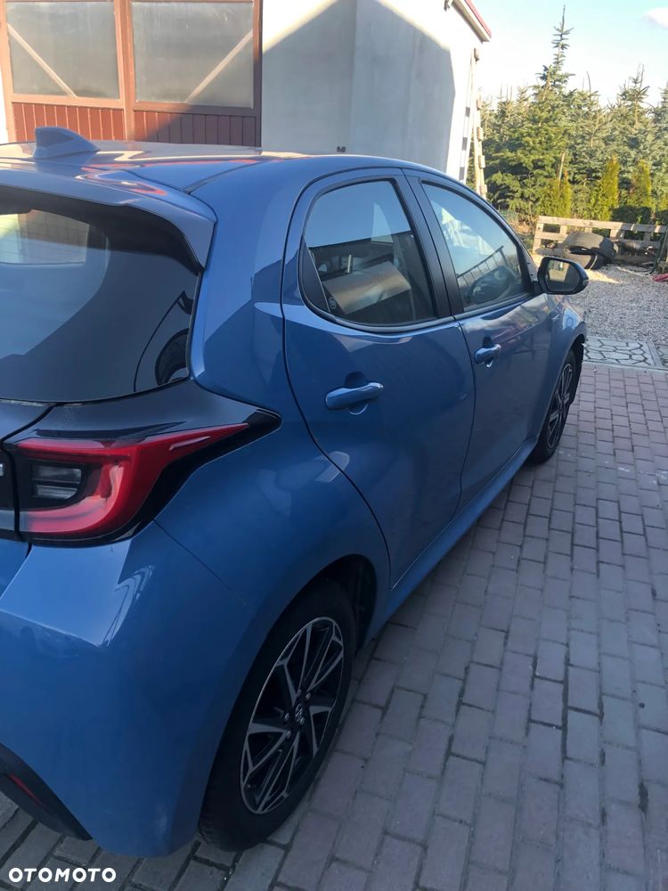 Toyota Yaris - 1