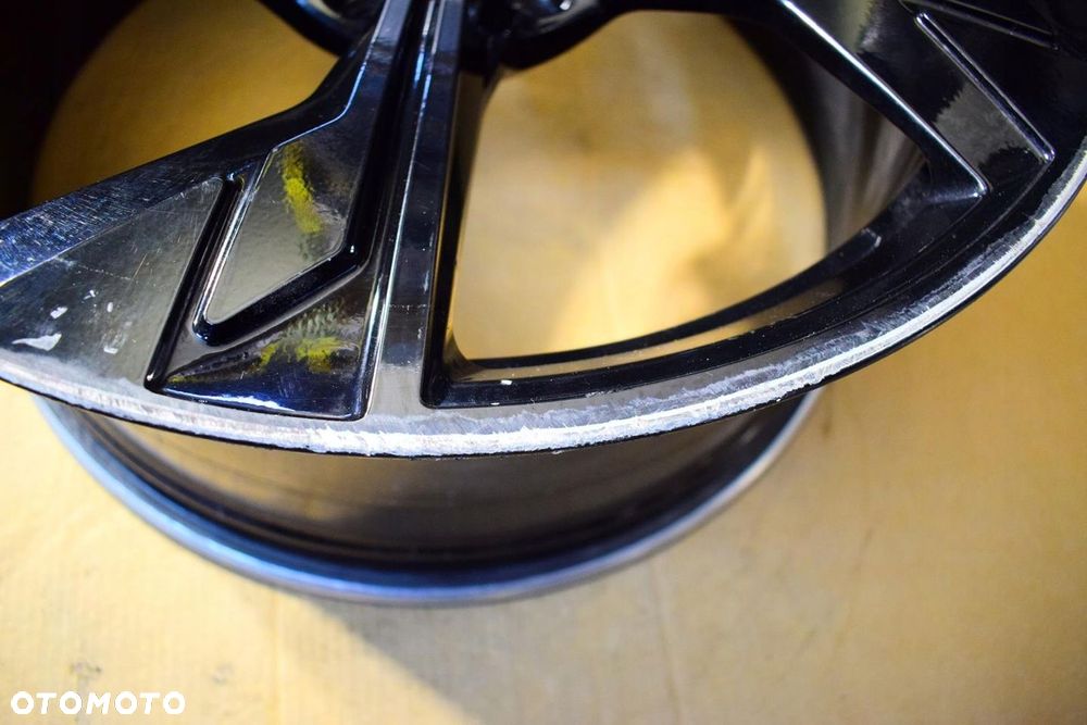 AUDI 20 ,,S-Line RS4 S4 A4 B9 8W0 Nowy Model Oryginał - 5