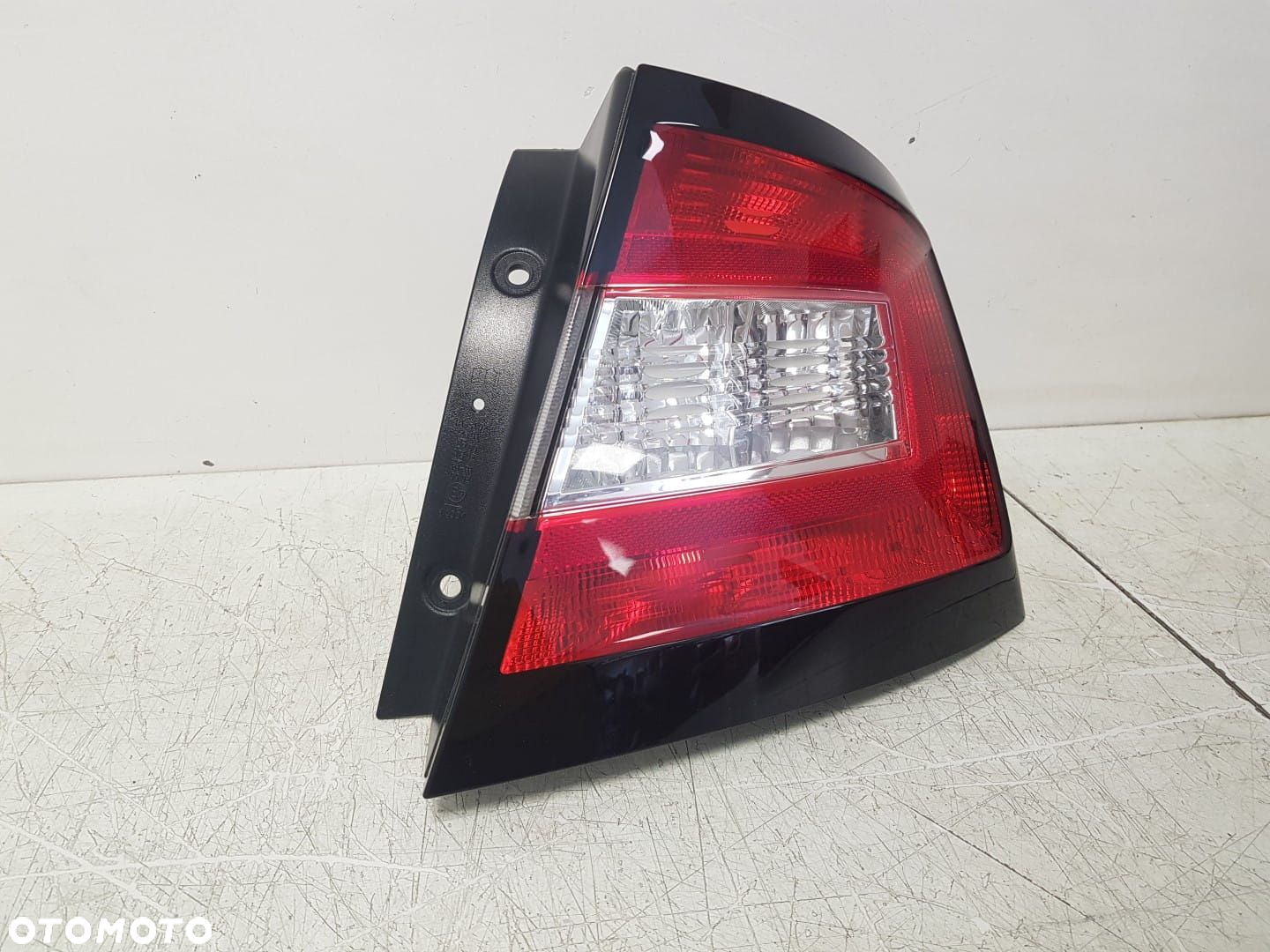 SKODA FABIA 3 III HB 14-21 LAMPA PRAWA TYŁ TYLNA 6V6945096 - 4