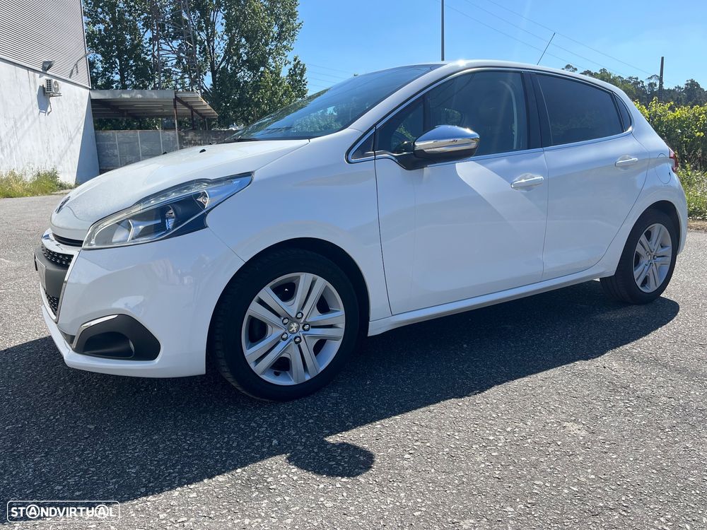Peugeot 208 PureTech 110 Stop & Start Tech Edition - 3