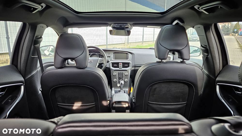 Volvo V40 T3 Drive-E R-Design Momentum - 33