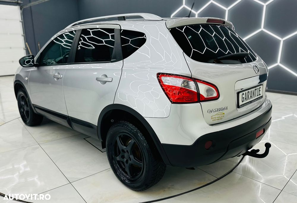 Nissan Qashqai 2.0 DCI 4 x 4 DPF Aut tekna - 3