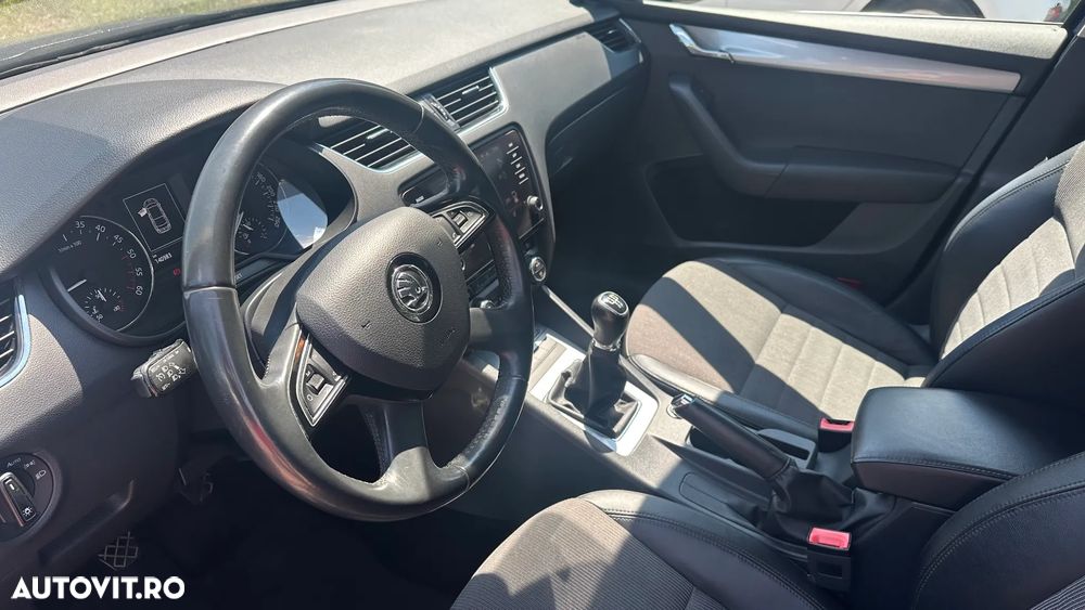 Skoda Octavia 1.6 TDI ELEGANCE - 4