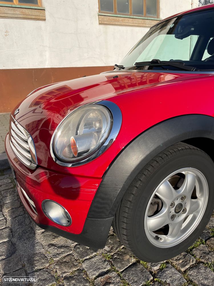 MINI 3 Portas One D - 8