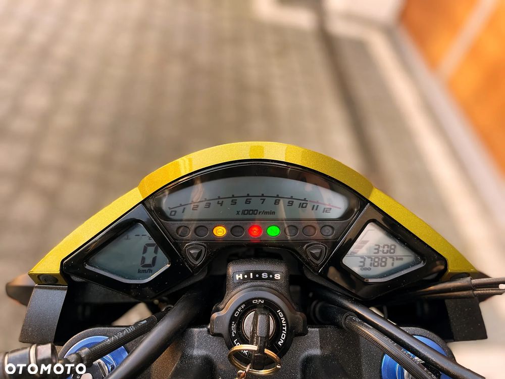Honda CB - 8