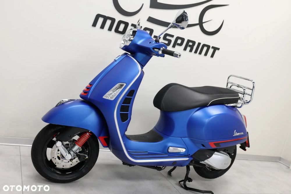 Vespa GTS - 7
