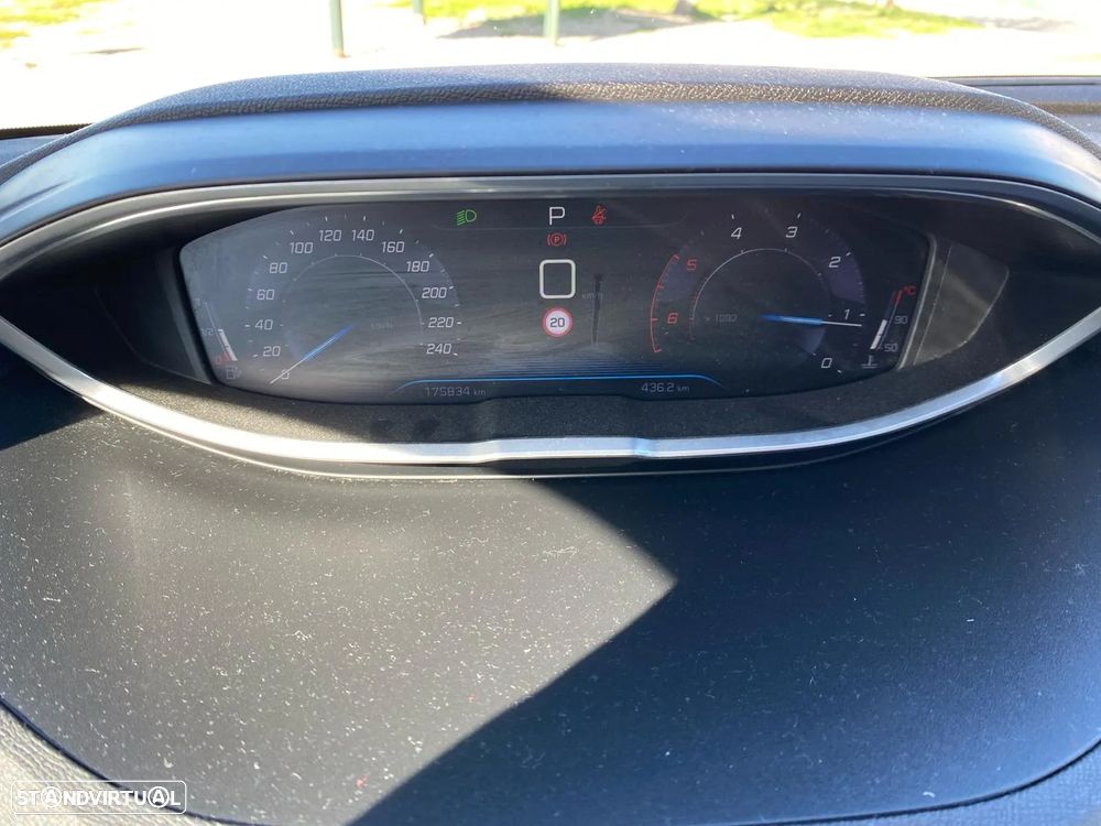 Peugeot 3008 1.6 BlueHDi Allure EAT6 - 6