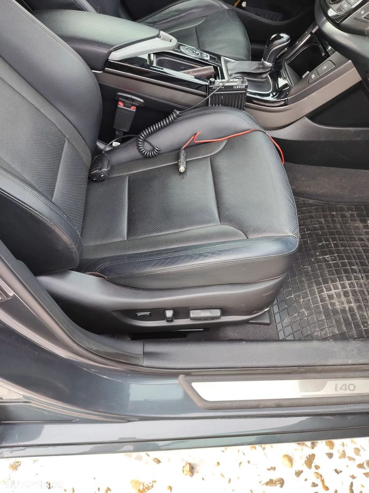 Hyundai i40 Kombi 1.7 CRDi DCT Premium - 17