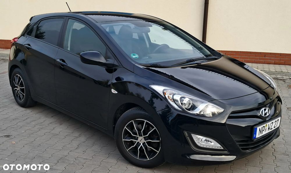 Hyundai i30 blue 1.6 GDI Style - 2