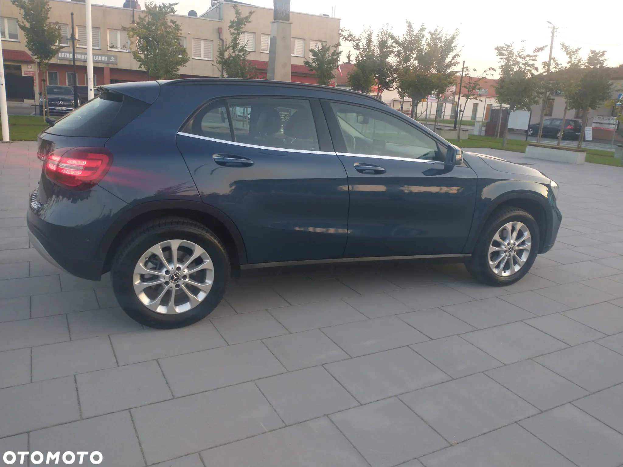 Mercedes-Benz GLA - 2