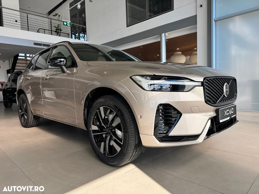 Volvo XC 60 B5 AT AWD MHEV Plus Dark - 3