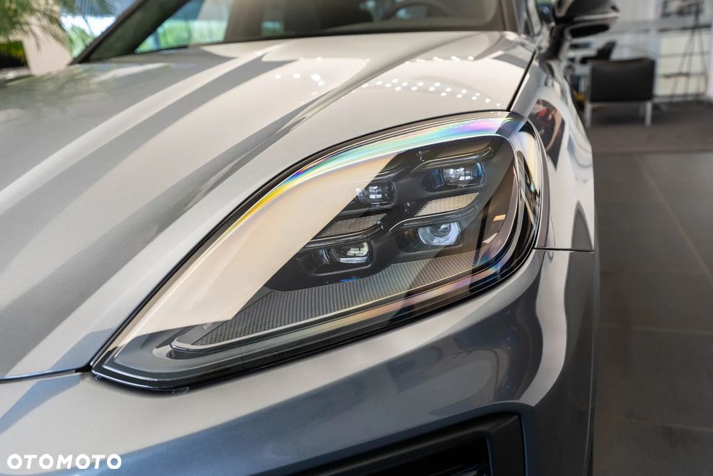 Porsche Cayenne E-Hybrid PHEV Black Edition - 37