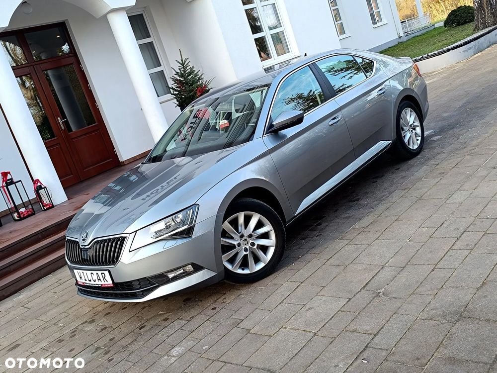 Skoda Superb 1.4 TSI ACT DSG Ambition - 9