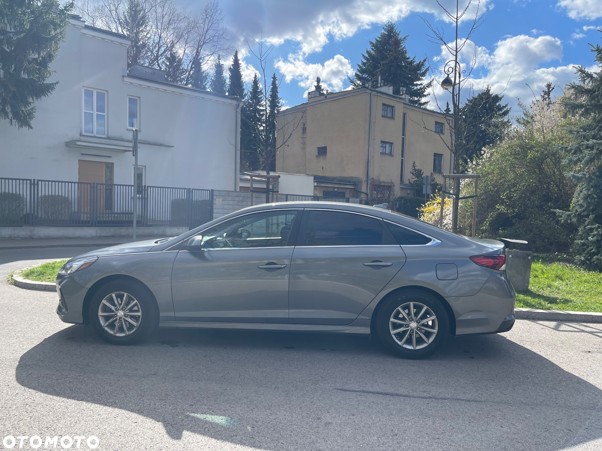 Hyundai Sonata - 7