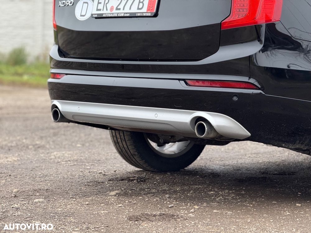 Volvo XC 90 D5 AWD Geartronic Momentum - 20
