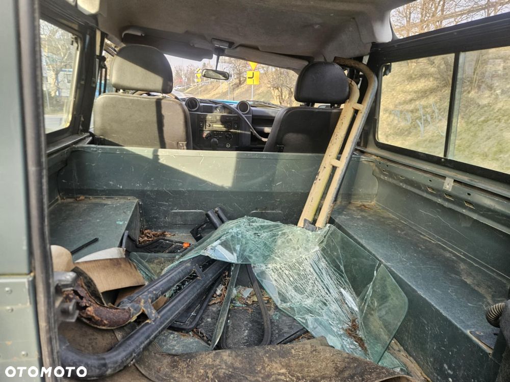 Land Rover Defender 90 Edition - 13