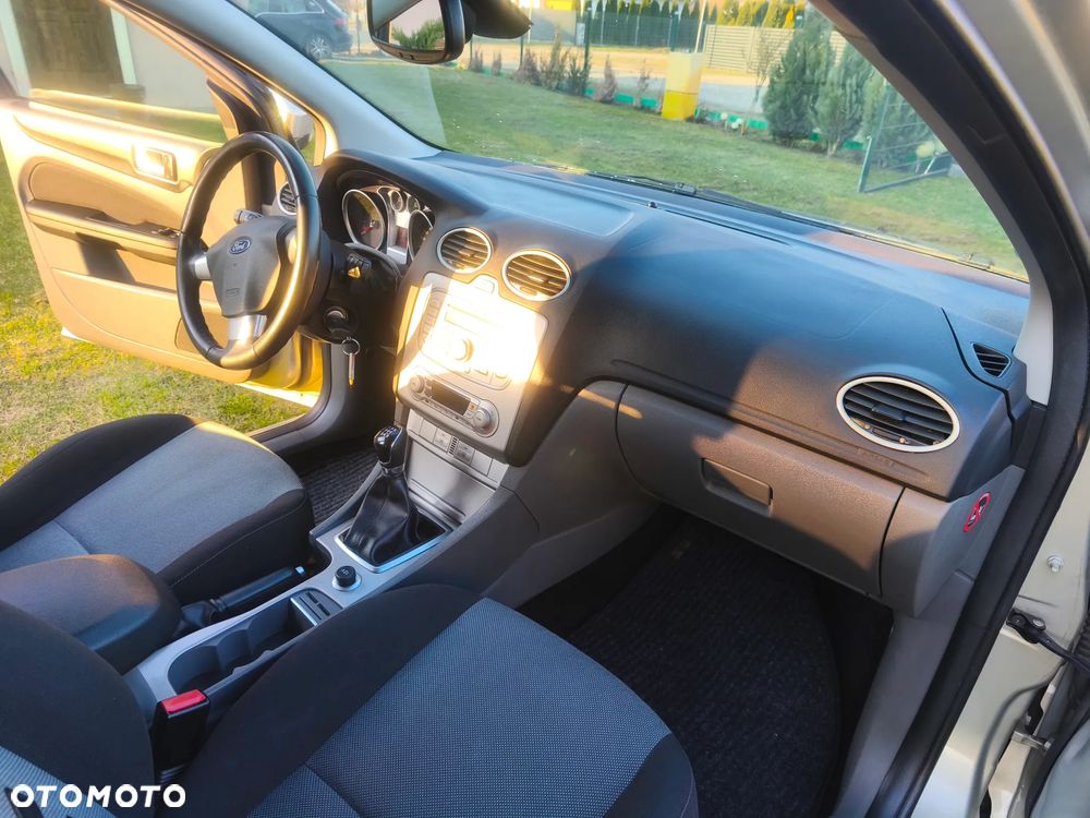 Ford Focus 1.6 Ti-VCT FX Gold / Gold X - 19