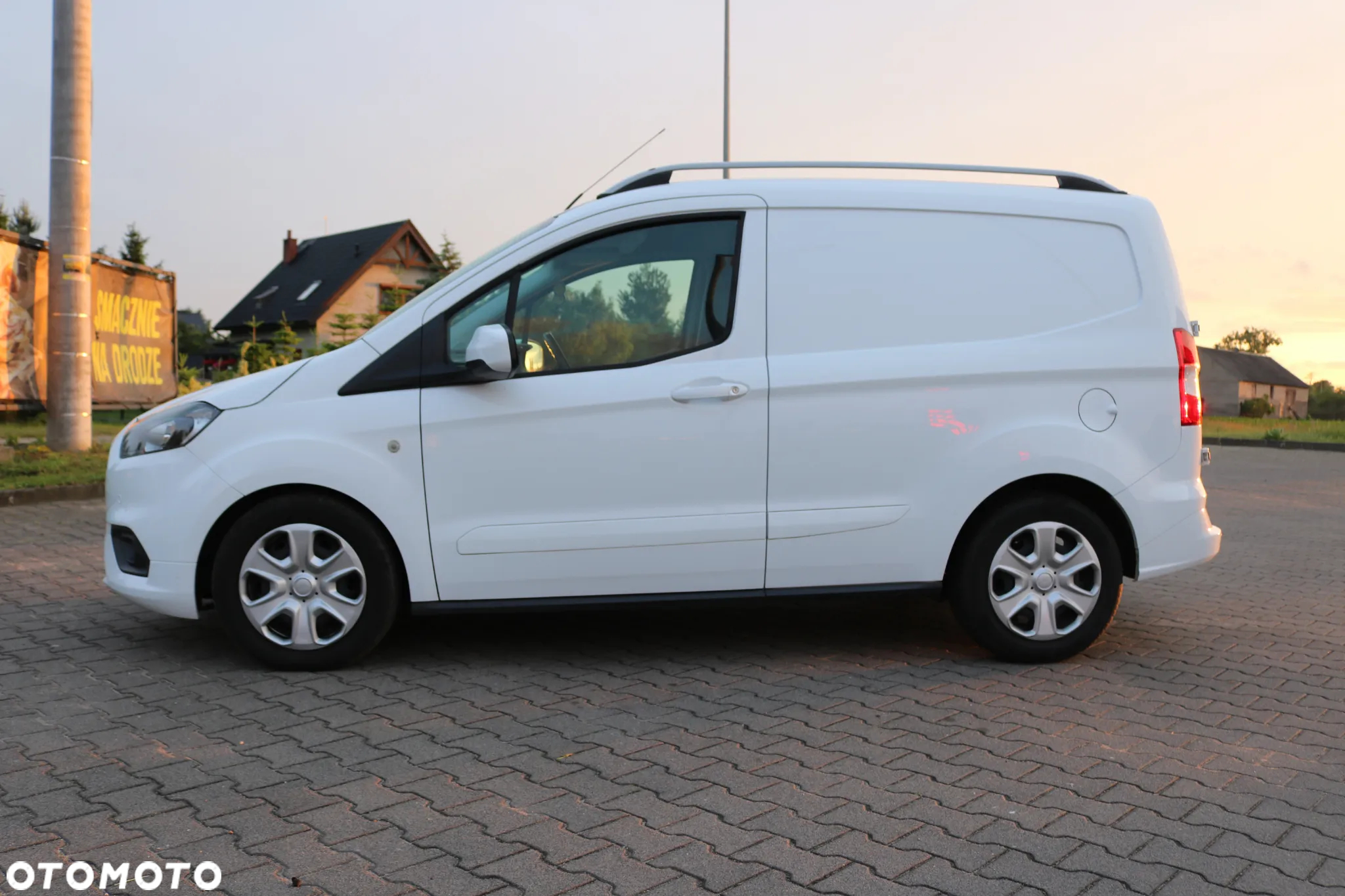Ford Courier - 3