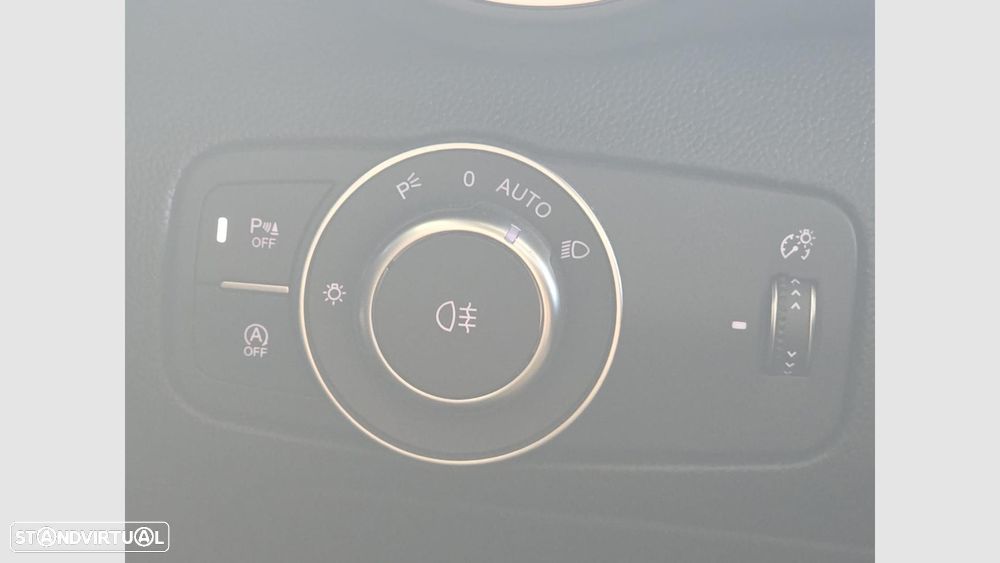 Alfa Romeo Giulia 2.2 D Estrema Q4 AT8 - 29
