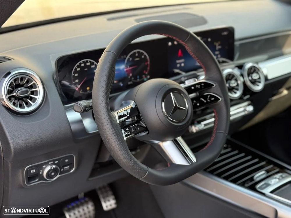Mercedes-Benz GLB 200 d AMG Line - 12