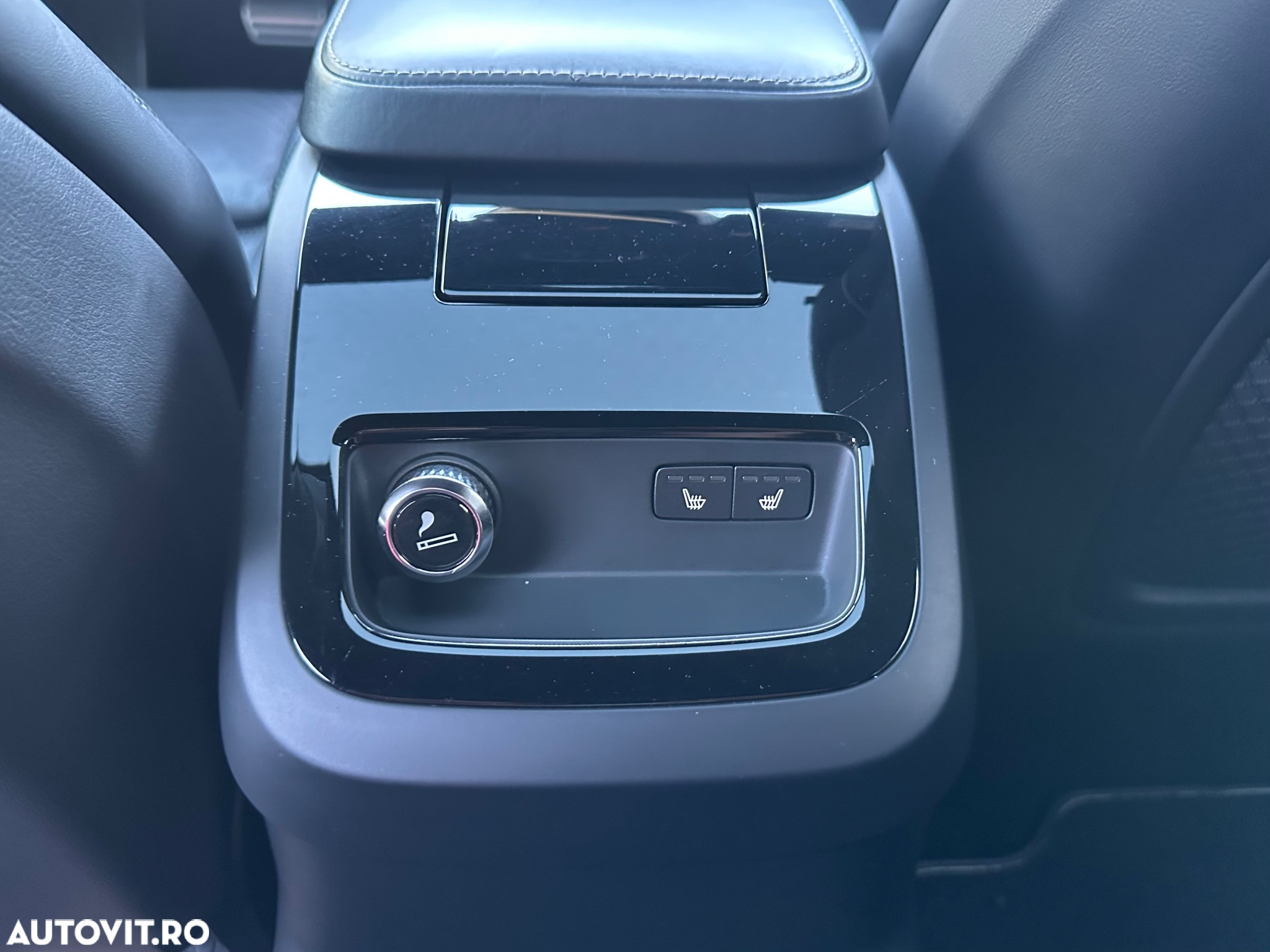 Volvo S90 T8 Twin Engine AWD Geartronic R Design - 16