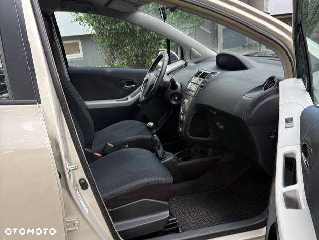 Toyota Yaris 1.33 Luna - 9