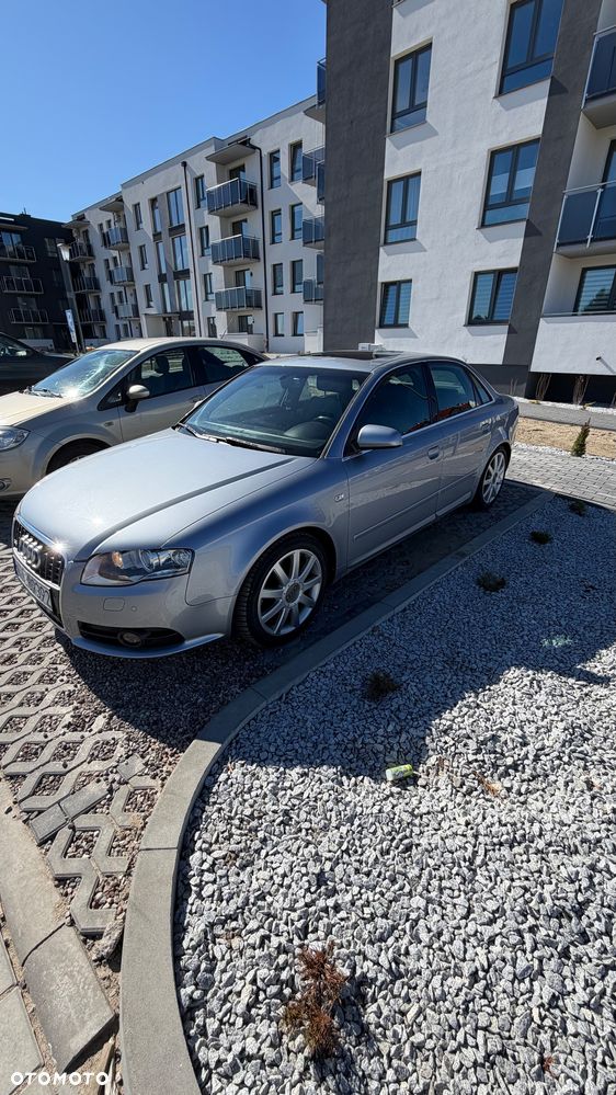 Audi A4 Limousine - 2