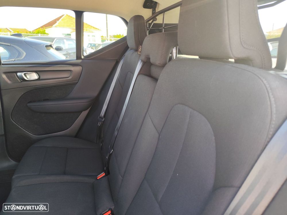 Volvo XC 40 1.5 T2 Momentum - 22