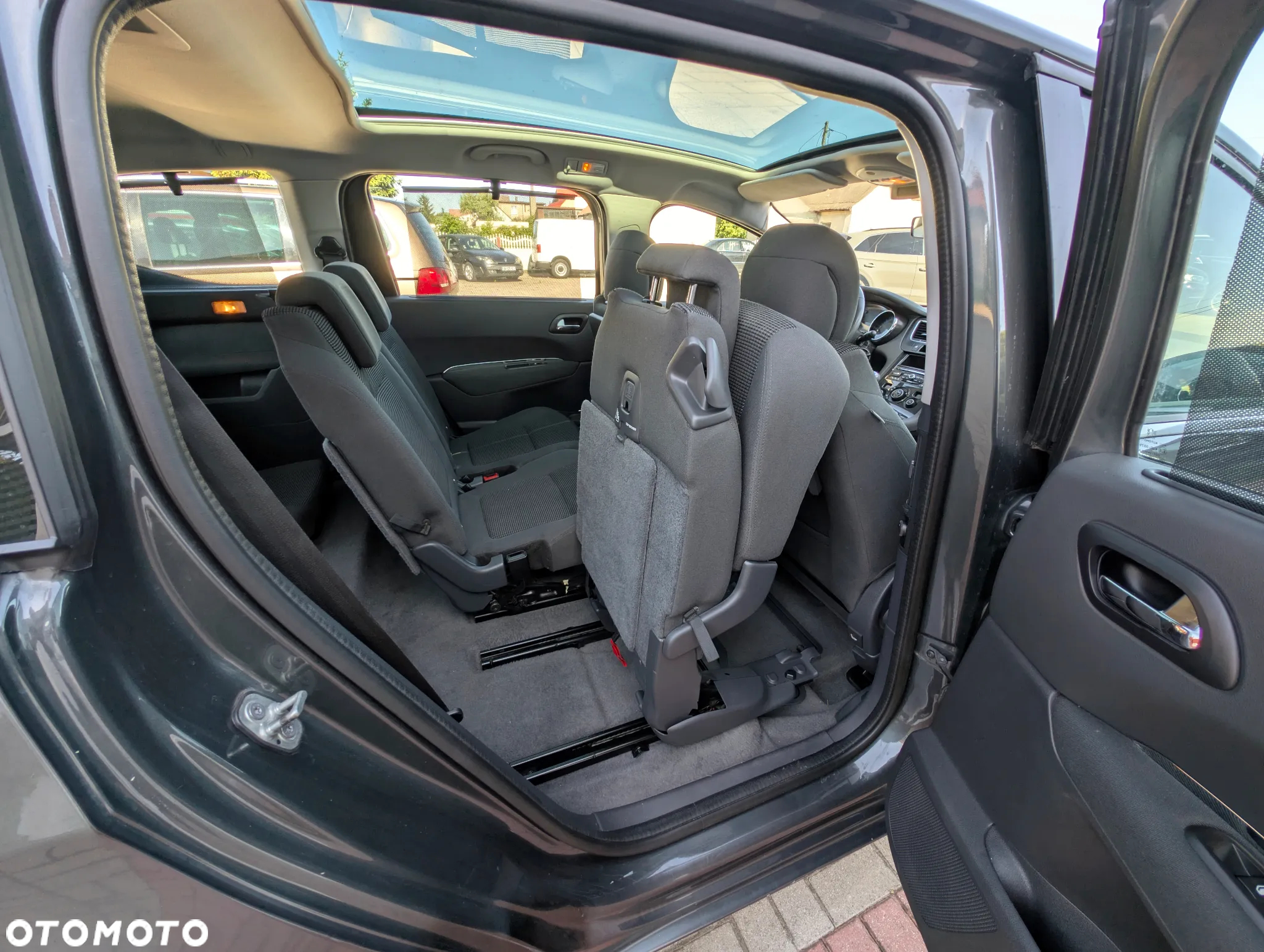 Peugeot 5008 1.6 HDi Active 7os - 36