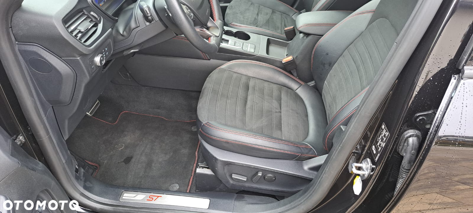 Ford Kuga 2.0 EcoBlue 4x4 ST-LINE X - 16