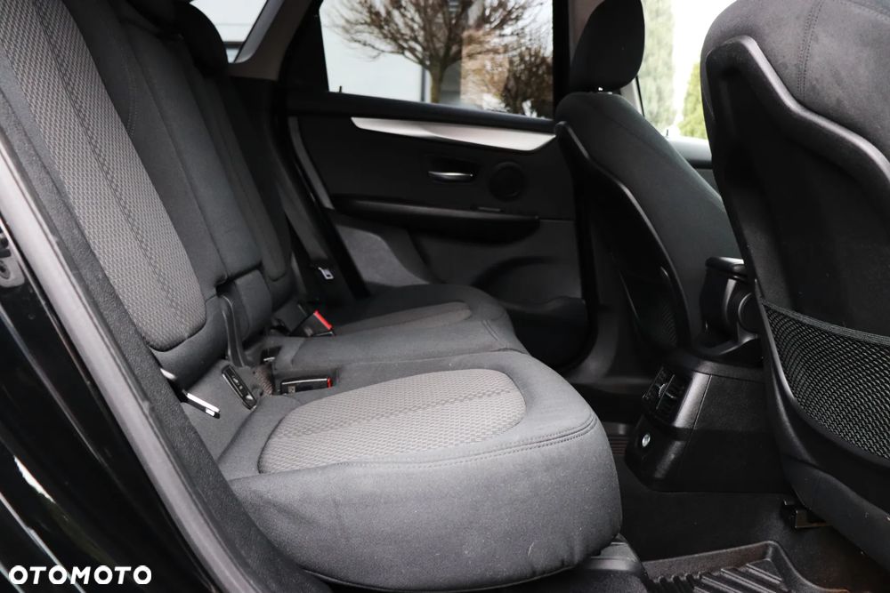 BMW Seria 2 218d Sport-Aut - 17
