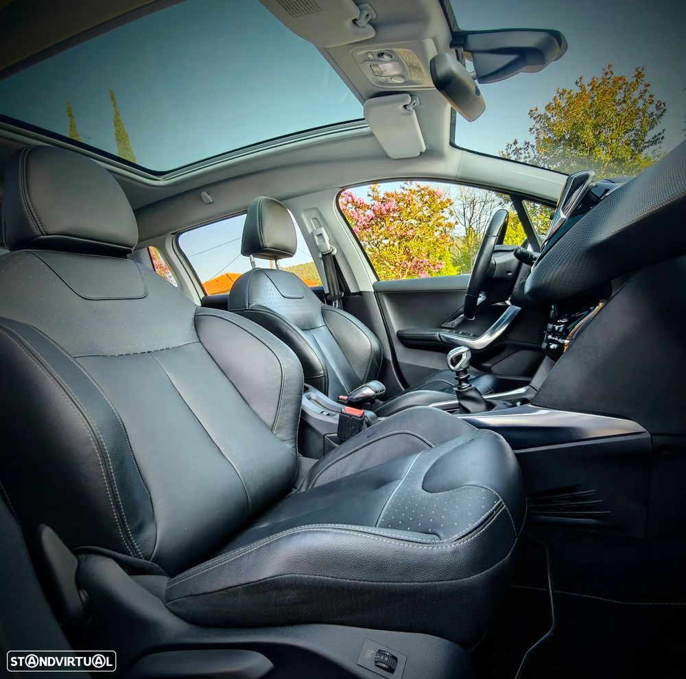 Peugeot 2008 BlueHDi FAP 120 STOP & START GT-Line Edition - 16