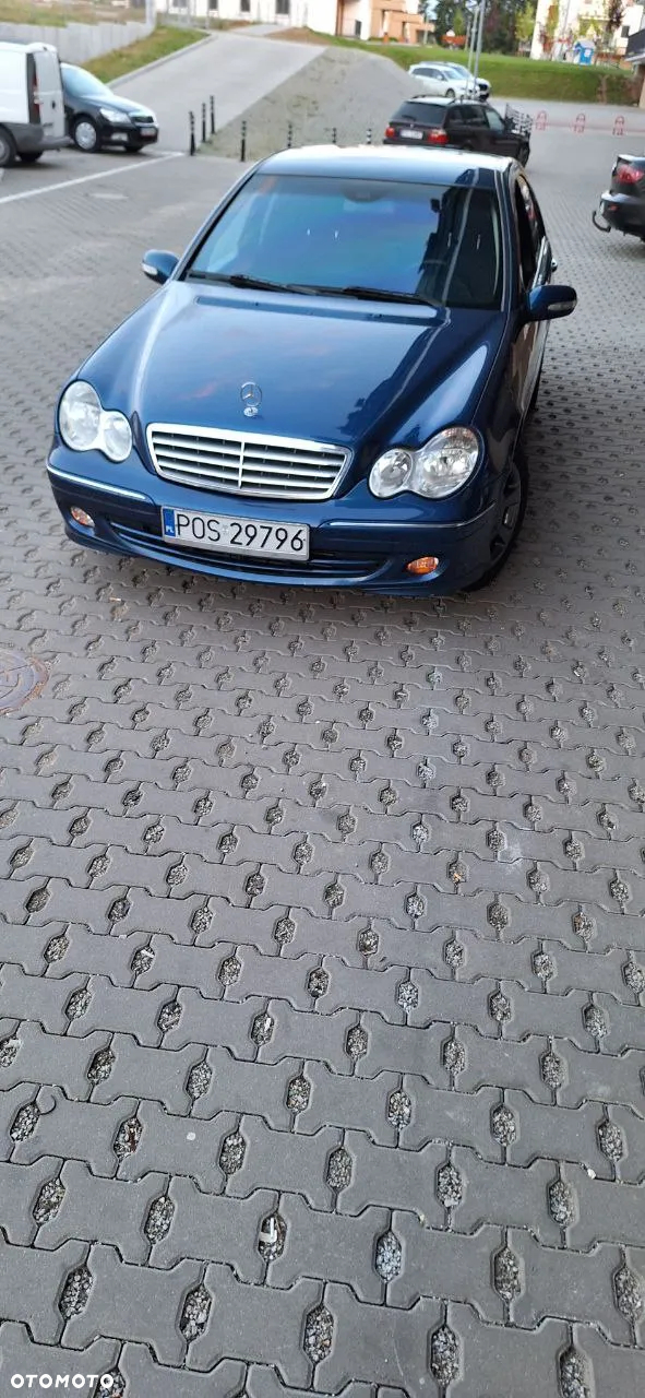 Mercedes-Benz Klasa C 220 CDI Elegance - 11