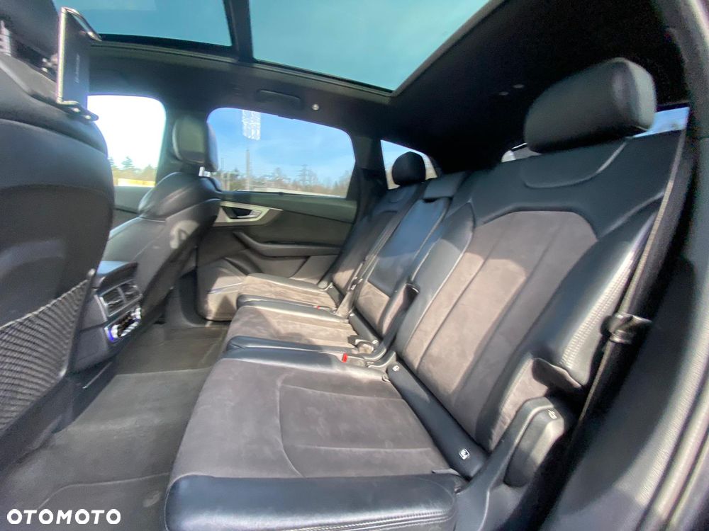 Audi Q7 - 37