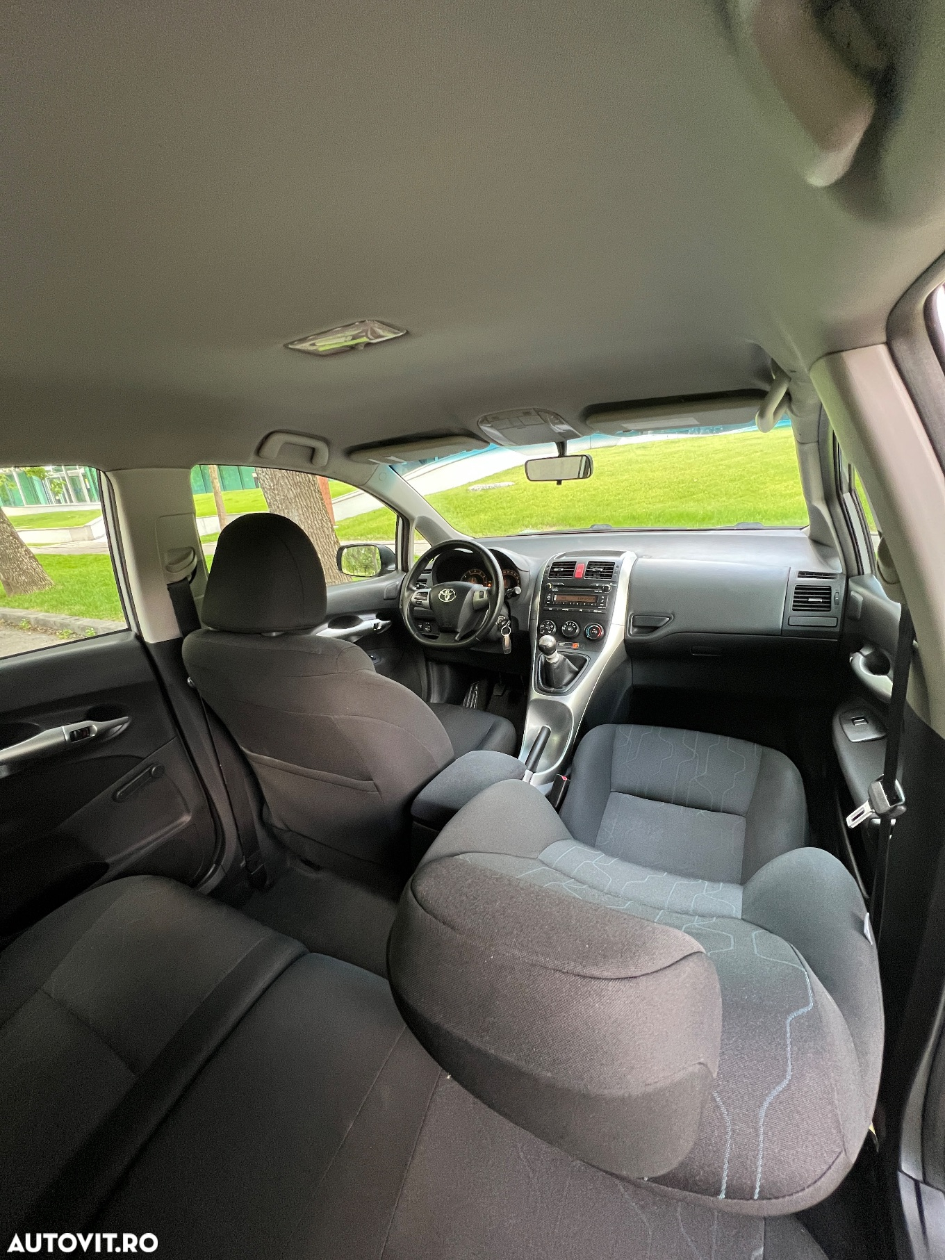 Toyota Auris 1.3 Dual VVT-i Executive - 6