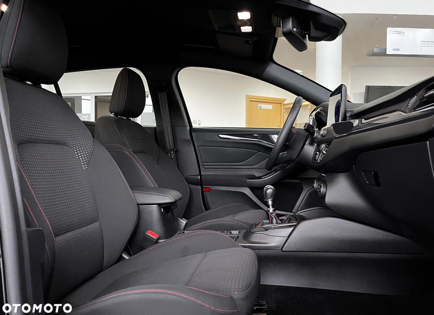 Ford Focus 1.0 EcoBoost Start-Stopp-System ST-LINE - 21