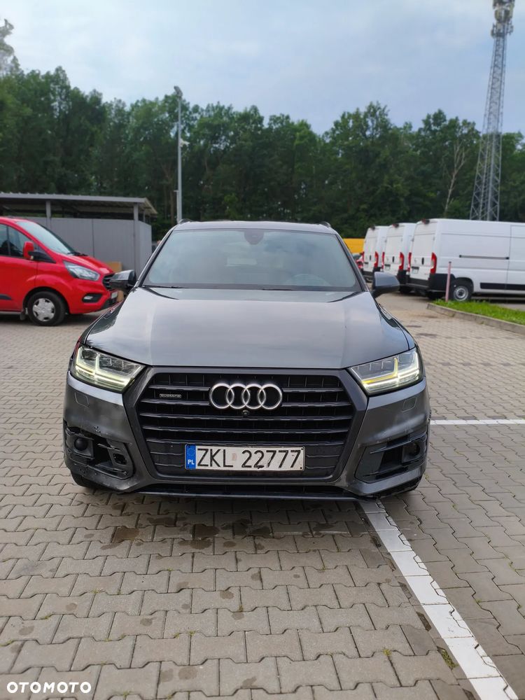 Audi Q7 - 3