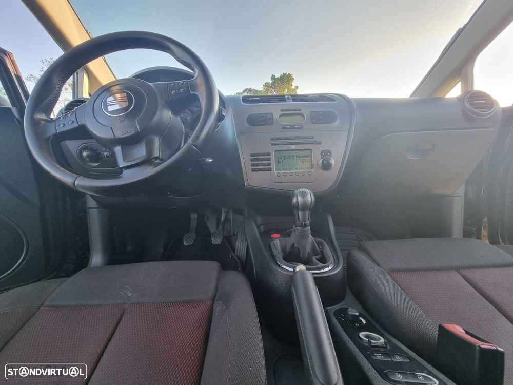 SEAT Leon 1.9 TDI Sport Up - 10