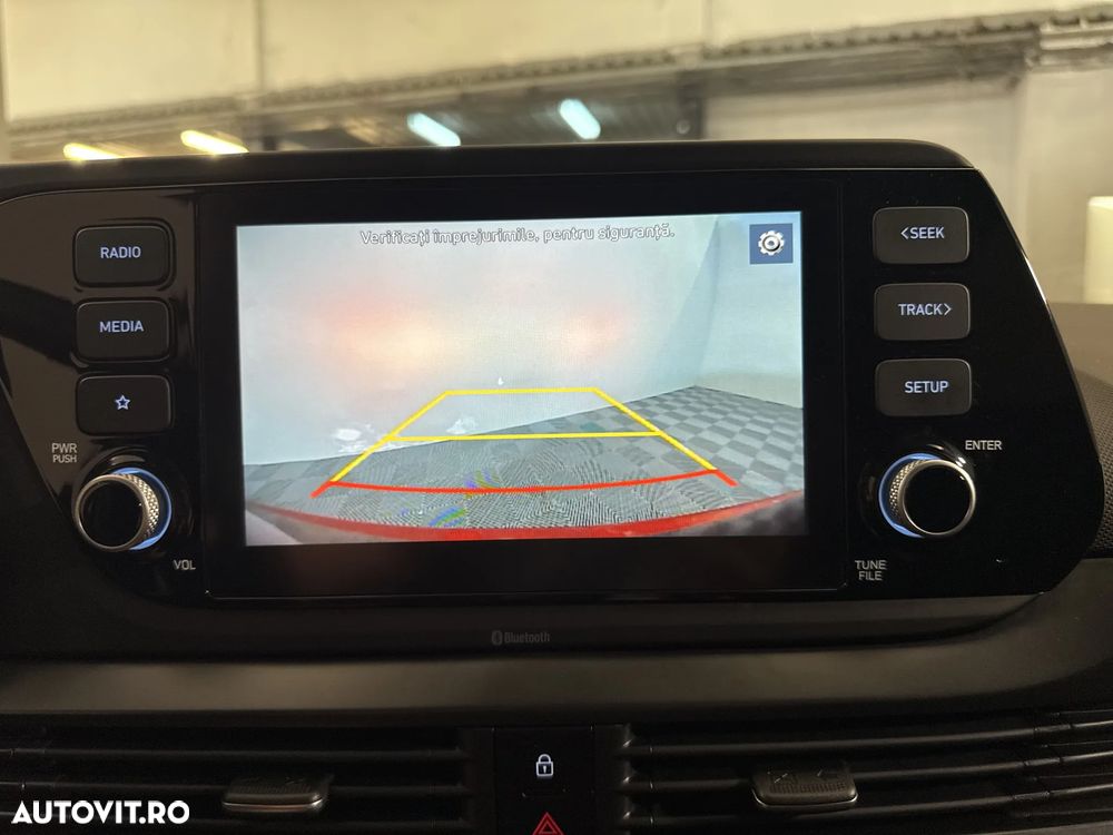 Hyundai i20 - 20