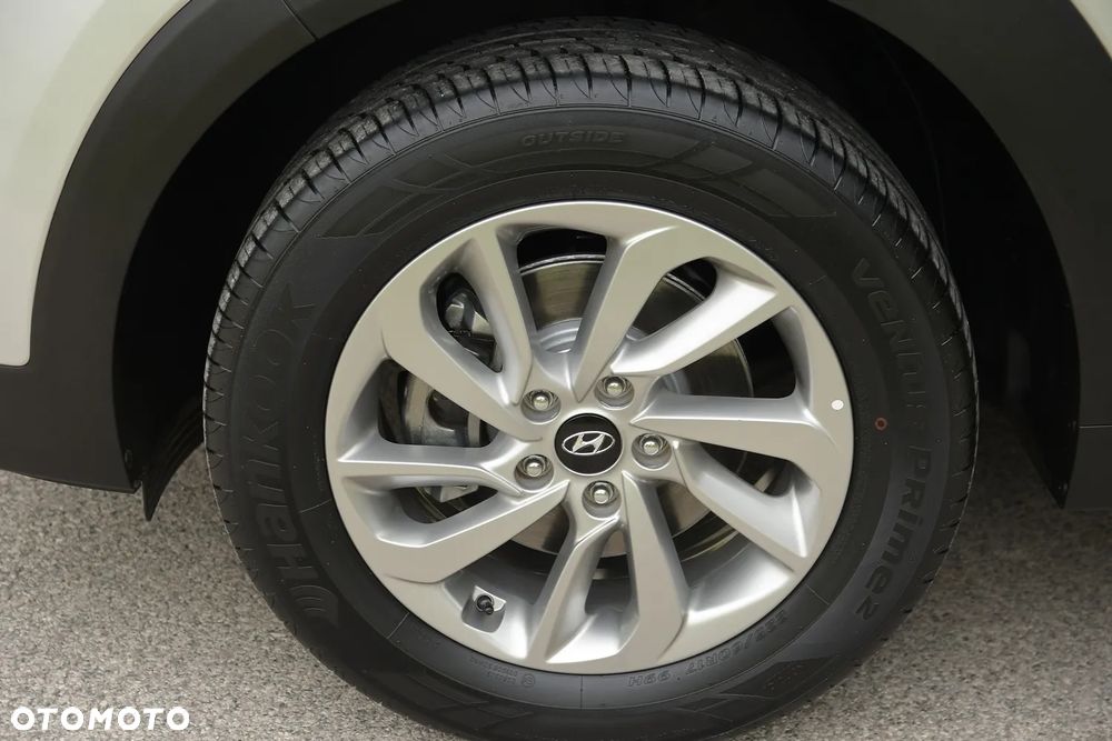 Hyundai Tucson blue 1.6 GDi 2WD Intro Edition - 16