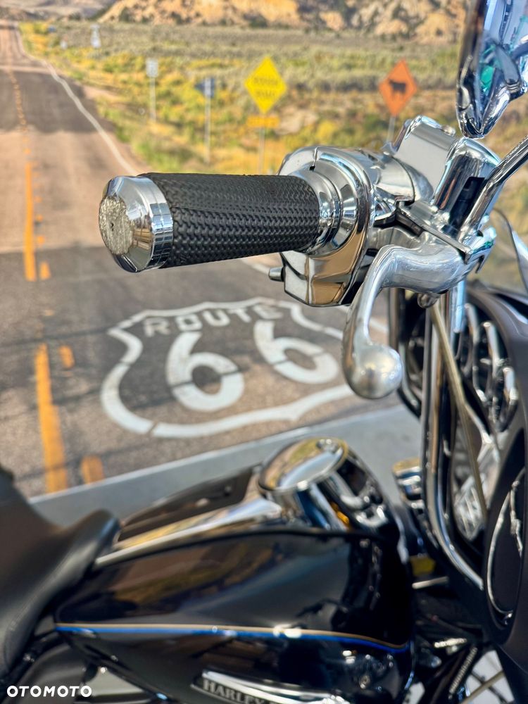 Harley-Davidson Touring Electra Glide - 15