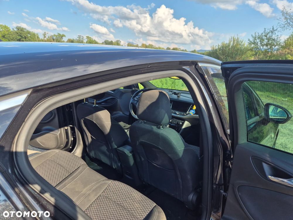 Opel Astra 1.6 D (CDTI) Start/Stop Dynamic - 8