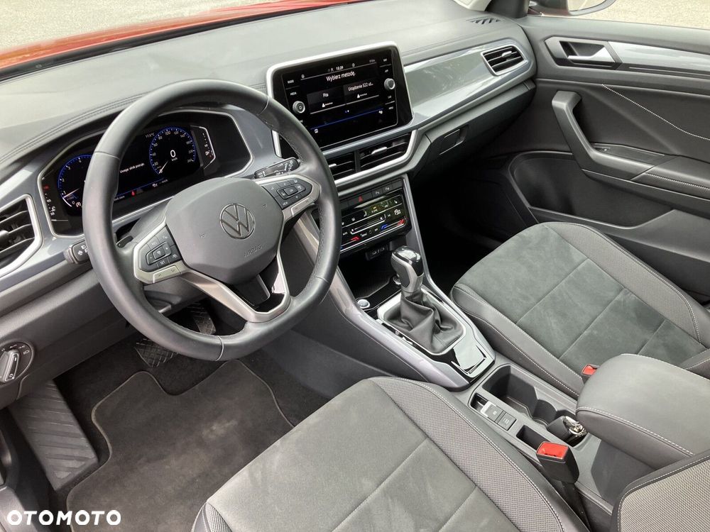 Volkswagen T-Roc - 10