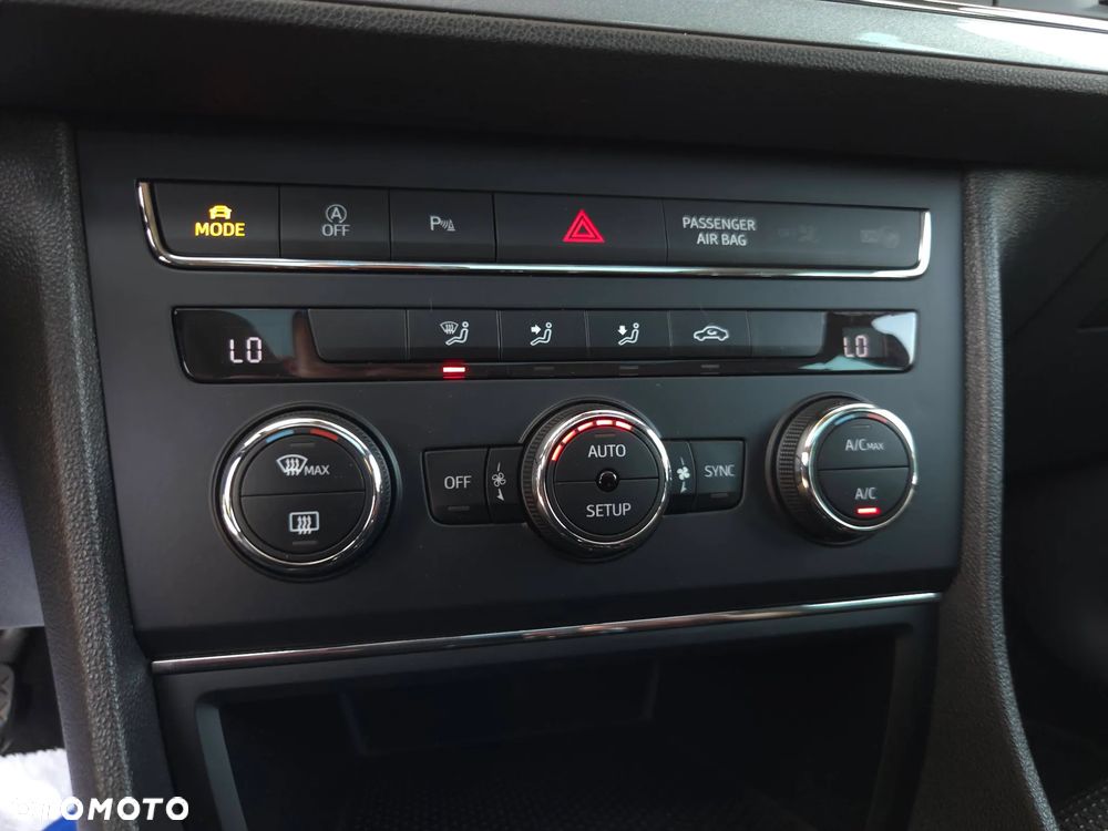 Seat Leon 2.0 TDI FR Black S&S - 25