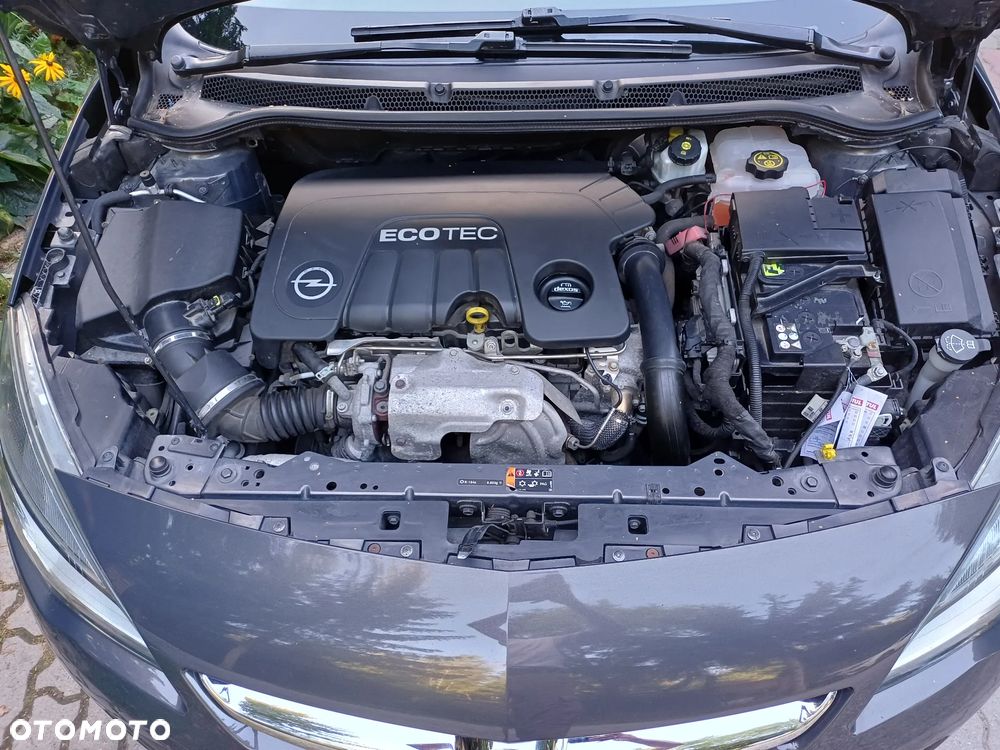 Opel Astra 1.6 CDTI Cosmo - 29