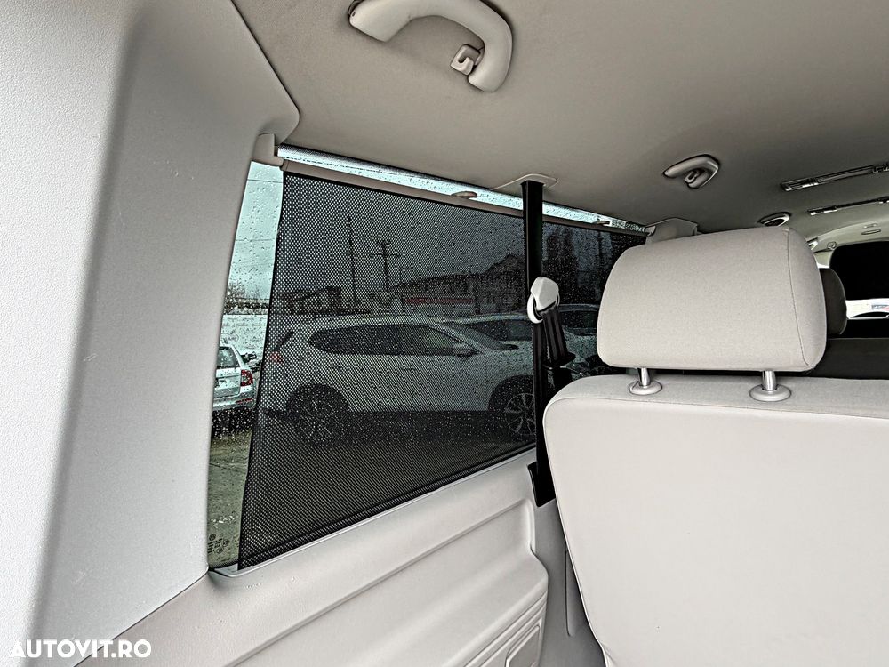 Volkswagen Caravelle - 39