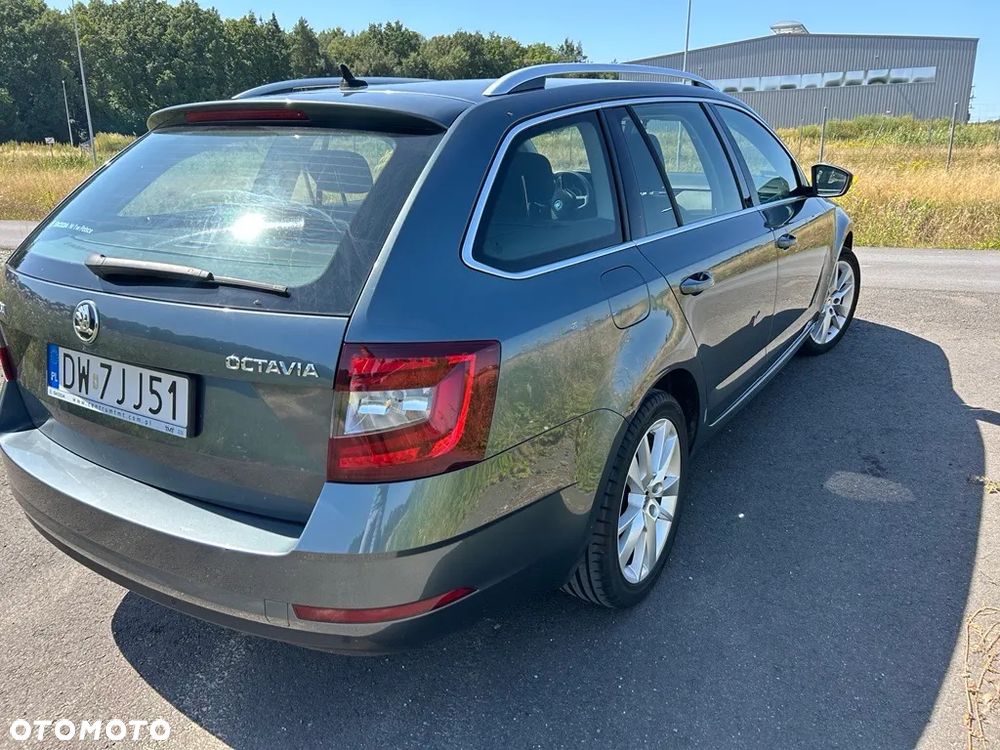 Skoda Octavia 1.5 TSI GPF ACT Style DSG - 10