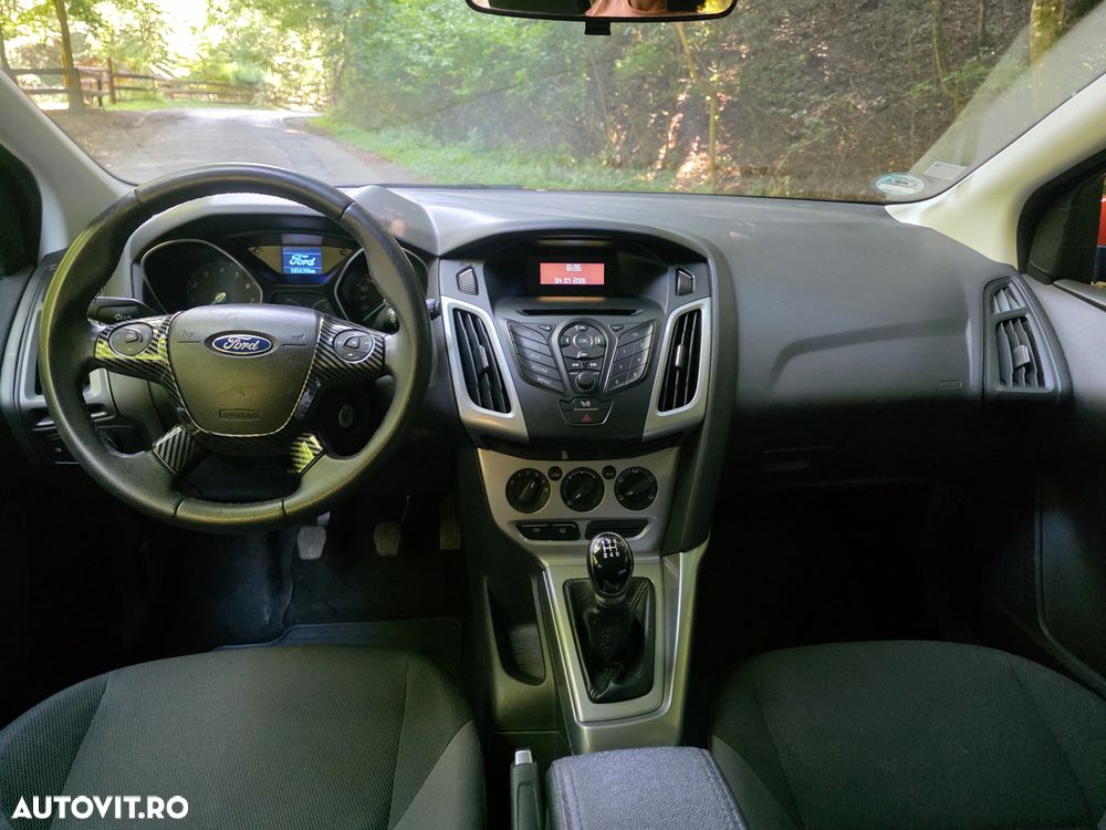 Ford Focus 1.6 TI-VCT Champions Edition - 25